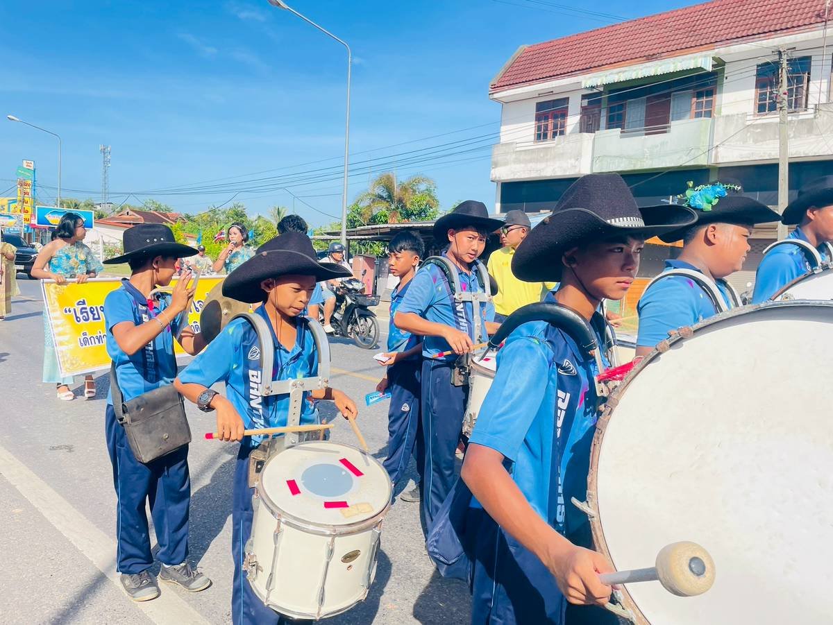 <div style='text-align:center;'>
						ชื่อไฟล์ : b0581e641e503a8ddc32d8a1eb5b31421_2053967209.jpg <a href='img/article/art_1756016306/image/g/b0581e641e503a8ddc32d8a1eb5b31421_2053967209.jpg' target='_blank' style='color:$FFF !important;' download>Download</a></div>