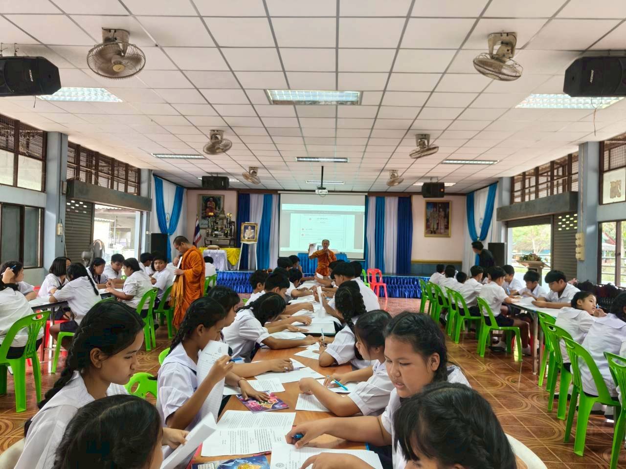 <div style='text-align:center;'>
						ชื่อไฟล์ : cf5793938b321b67b3b667655b3757031_1760897797.jpg <a href='img/article/art_1764140207/image/g/cf5793938b321b67b3b667655b3757031_1760897797.jpg' target='_blank' style='color:$FFF !important;' download>Download</a></div>