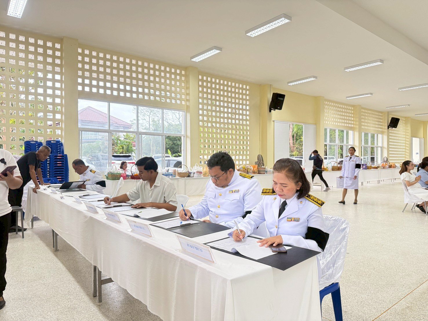 <div style='text-align:center;'>
						ชื่อไฟล์ : 18e2999891374a475d0687ca9f989d831_285712845.jpg <a href='img/article/art_1765175907/image/g/18e2999891374a475d0687ca9f989d831_285712845.jpg' target='_blank' style='color:$FFF !important;' download>Download</a></div>