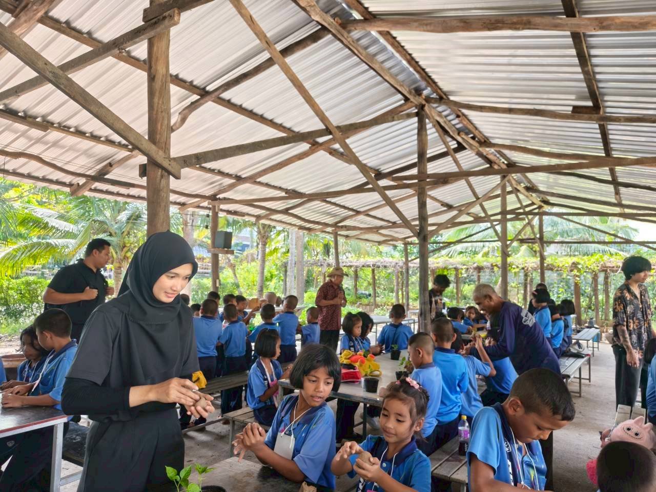 <div style='text-align:center;'>
						ชื่อไฟล์ : 217479a24f5b98bcd9028a1675b0f69e1_3295452024.jpg <a href='img/article/art_1765336348/image/g/217479a24f5b98bcd9028a1675b0f69e1_3295452024.jpg' target='_blank' style='color:$FFF !important;' download>Download</a></div>