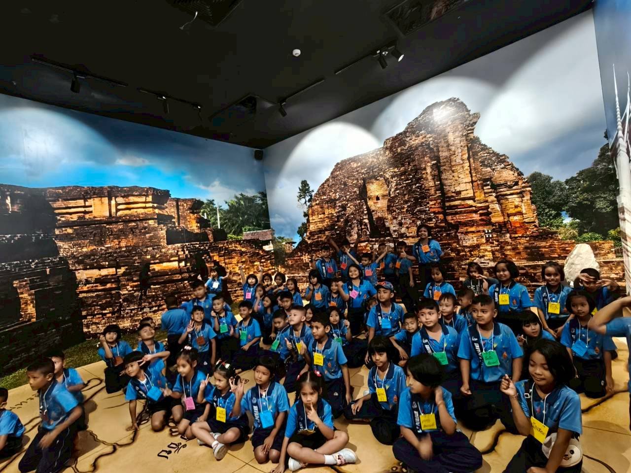 <div style='text-align:center;'>
						ชื่อไฟล์ : daa79432b242c16e82493597a4d8c41f1_753470720.jpg <a href='img/article/art_1765336348/image/g/daa79432b242c16e82493597a4d8c41f1_753470720.jpg' target='_blank' style='color:$FFF !important;' download>Download</a></div>