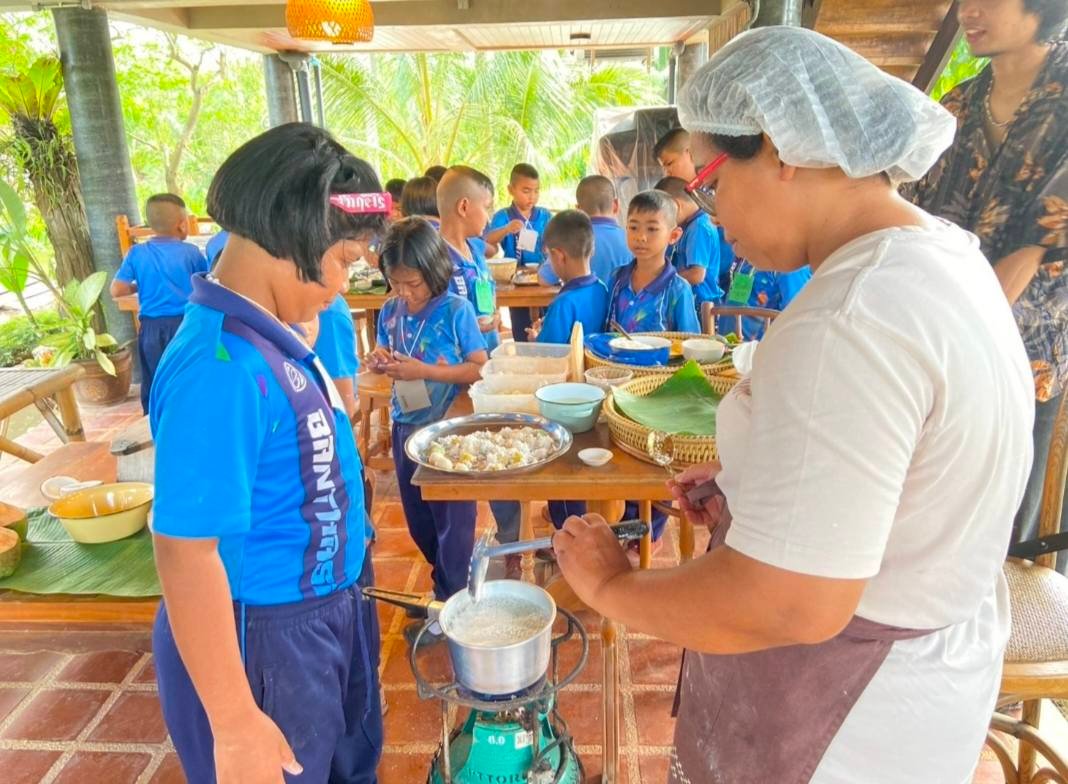 <div style='text-align:center;'>
						ชื่อไฟล์ : edab7ba7e203cd7576d1200465194ea81_3540086811.jpg <a href='img/article/art_1765336348/image/g/edab7ba7e203cd7576d1200465194ea81_3540086811.jpg' target='_blank' style='color:$FFF !important;' download>Download</a></div>