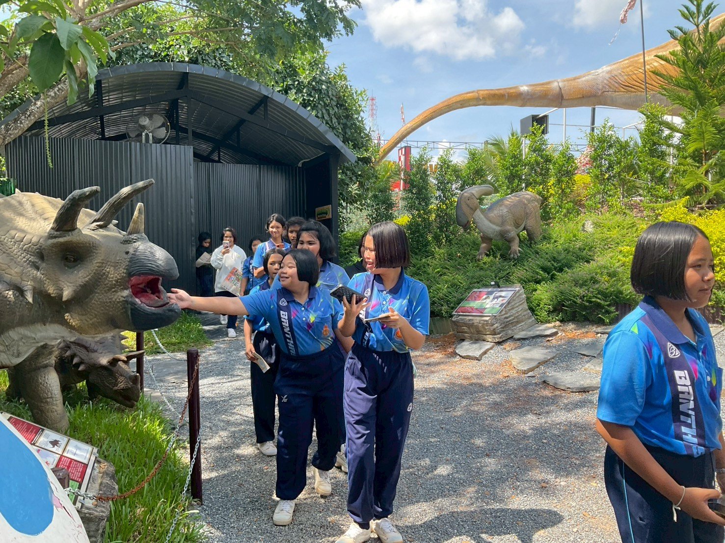 <div style='text-align:center;'>
						ชื่อไฟล์ : e89666feb714ab9c3946f28f00c5d8c41_730969258.jpg <a href='img/article/art_1765337858/image/g/e89666feb714ab9c3946f28f00c5d8c41_730969258.jpg' target='_blank' style='color:$FFF !important;' download>Download</a></div>